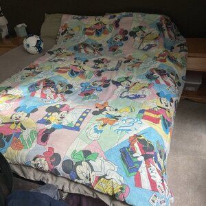 Vintage Disney 80's Minnie Mouse Complete Comforter Signs Of Wear